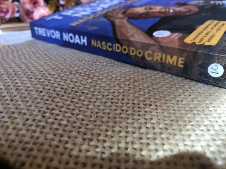 Livro Nascido do Crime